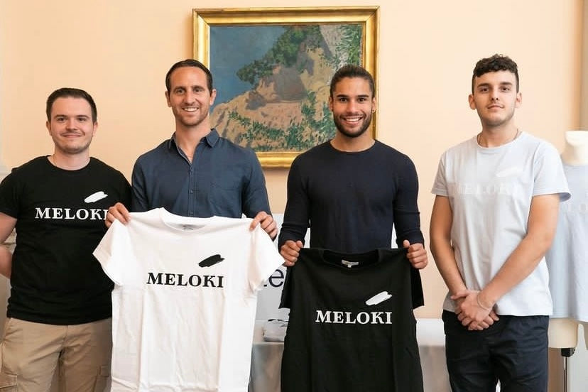 Links auf dem Bild ist Sandro (Meloki) neben ihm steht Sandro Burki (Sportchef FC Aarau) und Miguel Peralta (Marketing Fc Aarau) Rechts aussen steht Nadir (Meloki).