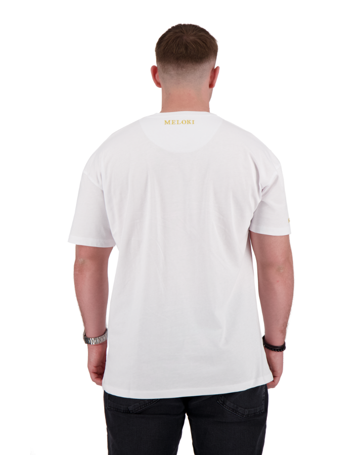 Weisses Oversize T-Shirt mit entspannter Passform und modernem Design - perfekt für einen lässigen Style